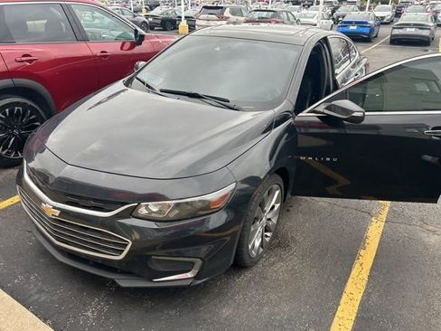 Used 2017 Chevrolet Malibu Premier w/ Premier Sun and Wheel Package image 2