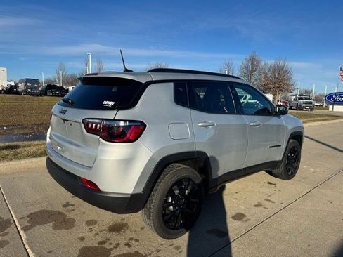 New 2026 Jeep Compass Latitude AWD/4WD image 7