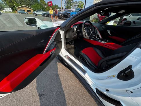 Used 2019 Chevrolet Corvette Z06 RWD image 10