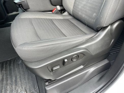 Used 2024 Chevrolet Silverado 2500 LT w/ Convenience Package image 17