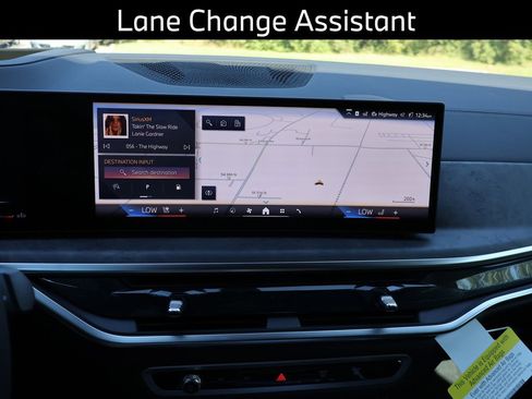 Used 2026 BMW X7 xDrive40i w/ Executive Package AWD/4WD image 25