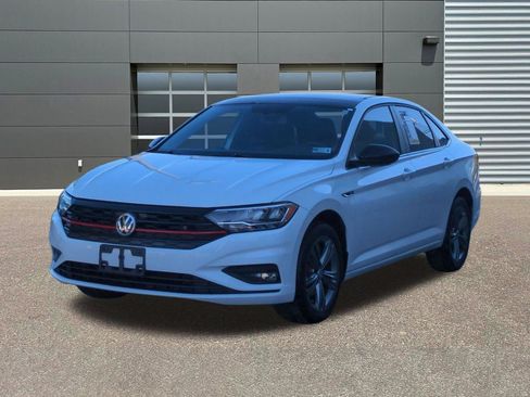 Used 2019 Volkswagen Jetta R-Line FWD image 3