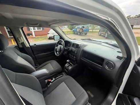 Used 2013 Jeep Patriot Sport w/ PWR Value Group image 14