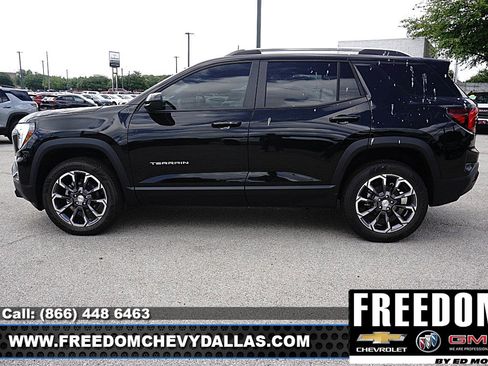 New 2026 GMC Terrain Elevation w/ Elevation Premium Package FWD image 4