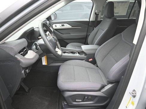 New 2026 Ford Explorer Active image 18