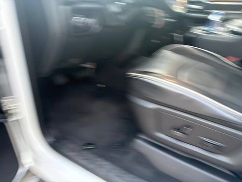 Used 2023 RAM 2500 Laramie AWD/4WD image 9