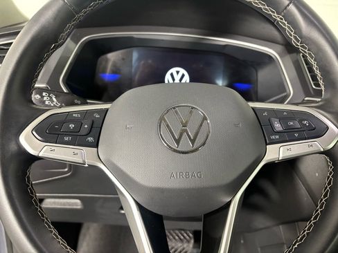 Used 2024 Volkswagen Tiguan S image 11