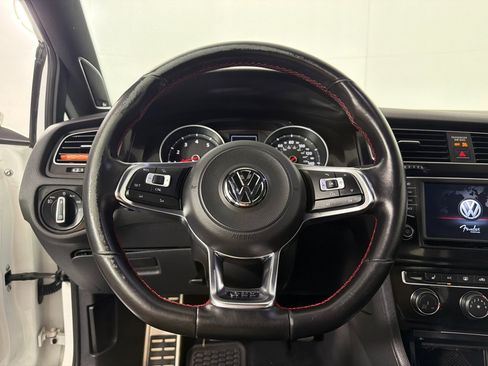 Used 2017 Volkswagen GTI SE FWD image 15
