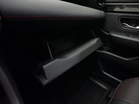Certified 2025 Honda Pilot Black Edition image 31