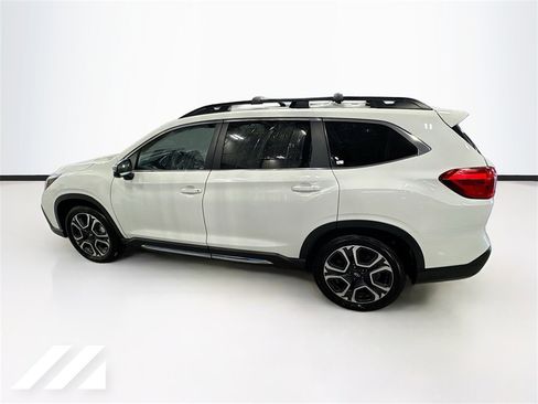 Used 2023 Subaru Ascent Limited w/ Technology Package image 8