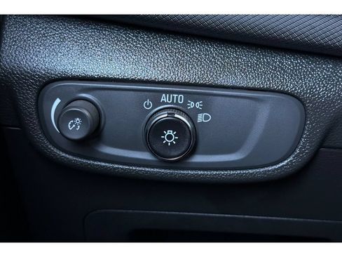 Used 2024 Chevrolet TrailBlazer RS w/ Convenience Package AWD/4WD image 30
