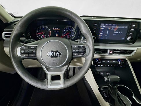Used 2021 Kia K5 LXS FWD image 10