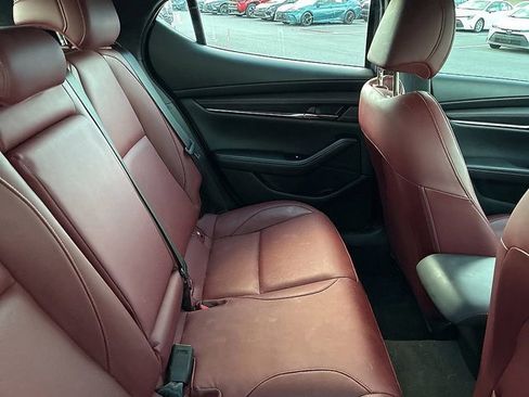 Used 2024 MAZDA MAZDA3 s image 25