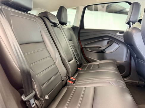 Used 2019 Ford Escape SEL image 25