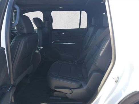 New 2026 Chevrolet Traverse LT w/ Sun and Wheel Package FWD image 16