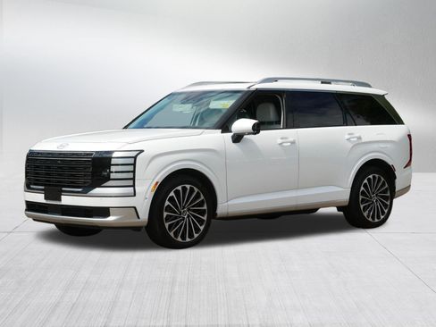 Used 2026 Hyundai Palisade Calligraphy AWD/4WD image 3