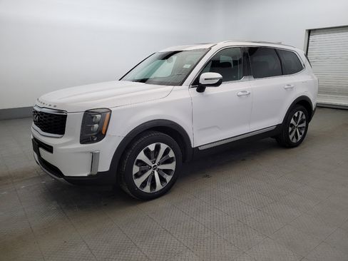 Used 2022 Kia Telluride EX w/ EX Premium Package image 2