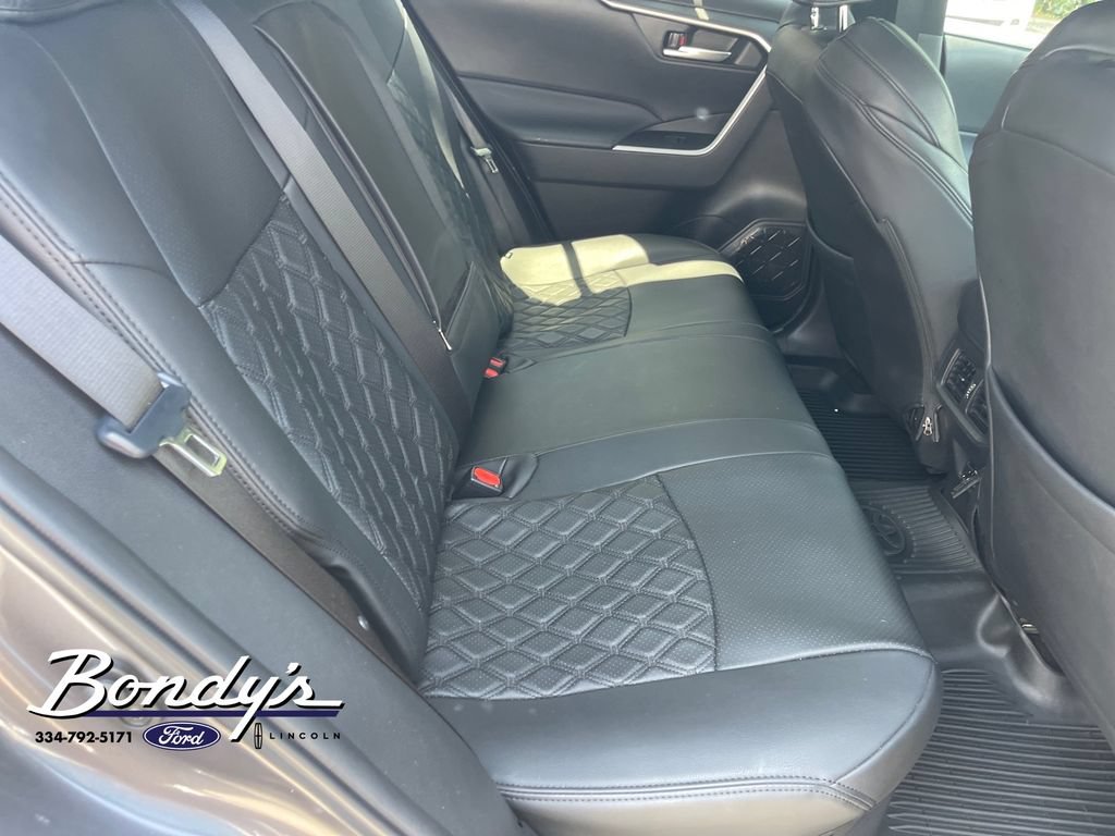 Used 2024 Toyota RAV4 SE w/ Convenience Package AWD/4WD image 16