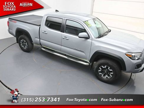 Used 2019 Toyota Tacoma TRD Off-Road w/ Technology Package AWD/4WD image 30
