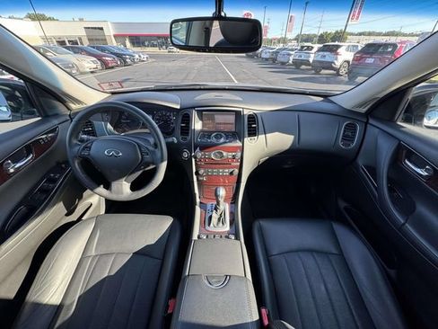 Used 2017 INFINITI QX50 AWD w/ Premium Package image 34