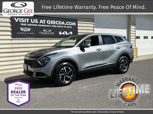 New 2025 Kia Sportage LX image 1