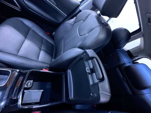 Used 2023 Kia Telluride EX image 30