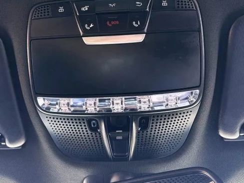 Used 2019 Mercedes-Benz GLC 300 w/ Parking Assistance Package image 41