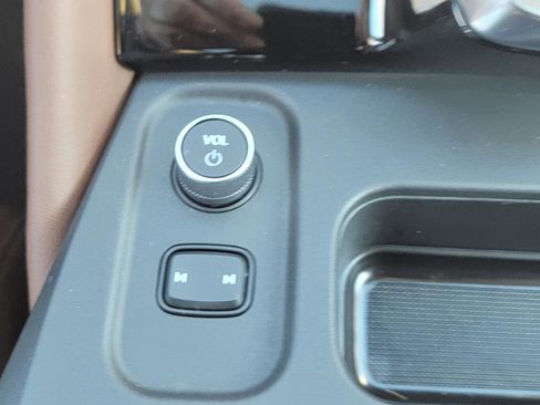 Certified 2025 Acura MDX SH-AWD w/ Technology Package image 19