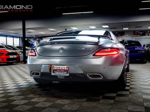 Used 2015 Mercedes-Benz SLS AMG GT Final Edition image 27
