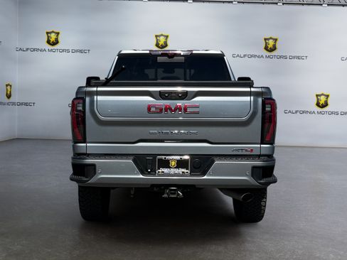Used 2024 GMC Sierra 2500 AT4 w/ AT4 Premium Plus Package AWD/4WD image 4