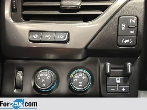 Used 2016 Chevrolet Suburban LTZ AWD/4WD image 34