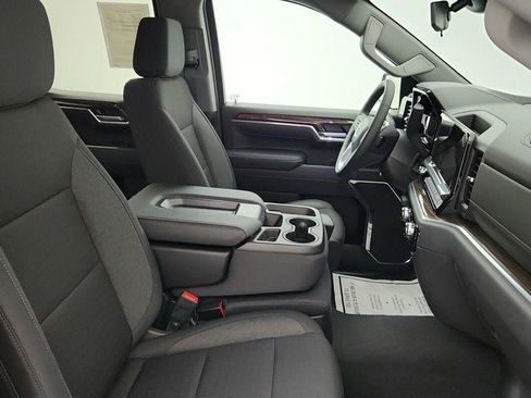 Used 2025 GMC Sierra 1500 Elevation image 25