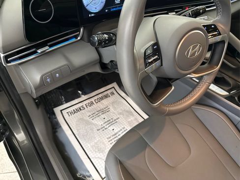 Used 2025 Hyundai Elantra SEL FWD image 27