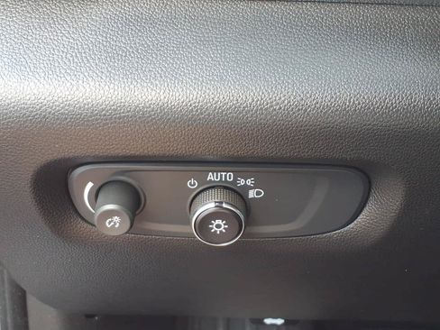 Used 2023 Chevrolet Traverse LT w/ LPO, Floor Liner Package AWD/4WD image 11