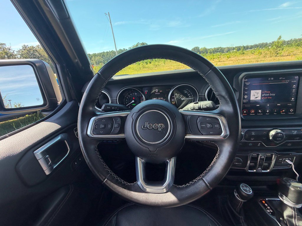 Used 2022 Jeep Wrangler Unlimited Sahara AWD/4WD image 18