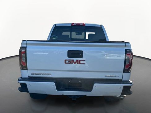 Used 2018 GMC Sierra 1500 Denali w/ Denali Ultimate Package AWD/4WD image 4
