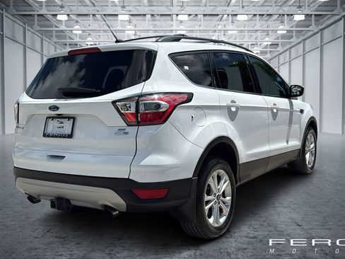 Used 2017 Ford Escape SE w/ SE Leather Comfort Package AWD/4WD image 5