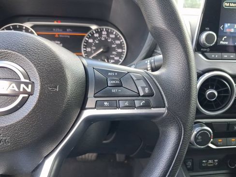 Used 2024 Nissan Sentra SV FWD image 18