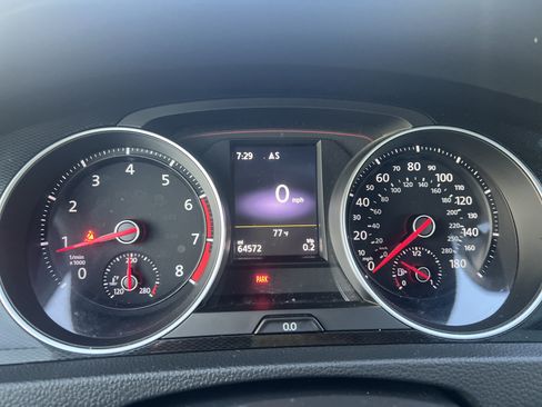 Used 2016 Volkswagen GTI Autobahn w/ Lighting Package (SEL) FWD image 19