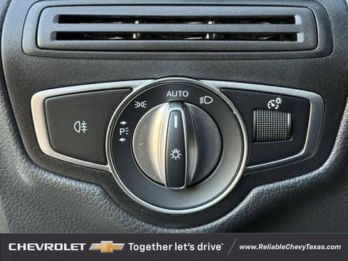 Used 2022 Mercedes-Benz GLC 300 image 24