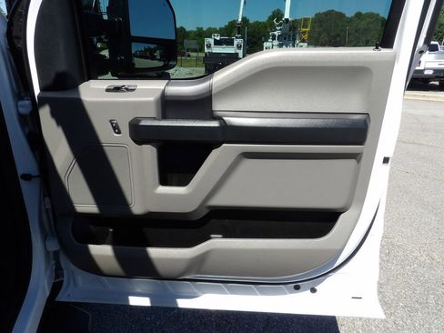 Used 2022 Ford F250 XL w/ Power Equipment Group AWD/4WD image 40