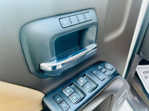 Used 2017 GMC Sierra 2500 Denali w/ Duramax Plus Package image 19