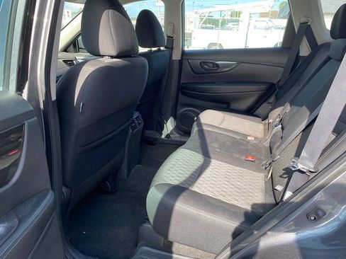 Used 2020 Nissan Rogue S AWD/4WD image 12