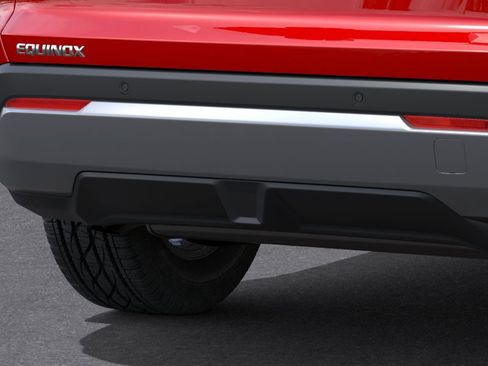 New 2026 Chevrolet Equinox LT w/ Convenience Package II FWD image 14