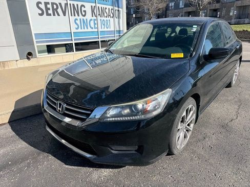 Used 2014 Honda Accord Sport image 2