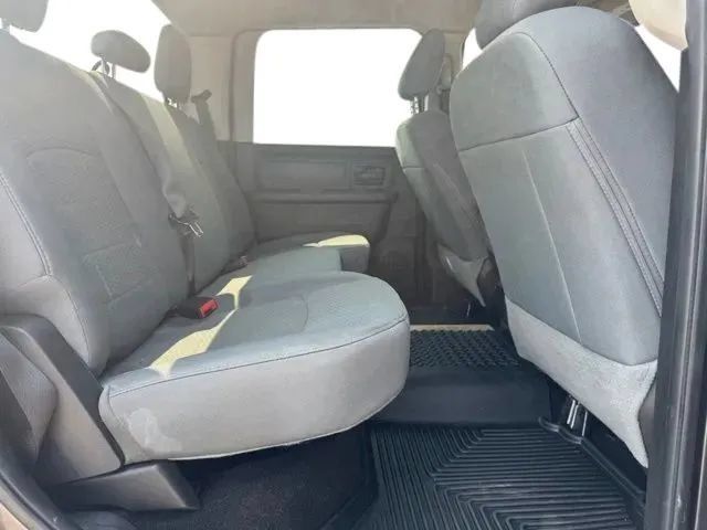 Used 2018 RAM 2500 Tradesman w/ Chrome Appearance Group AWD/4WD image 17