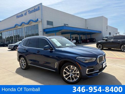Used 2022 BMW X5 xDrive40i w/ Executive Package image 1