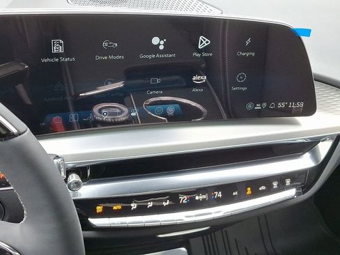 New 2025 Cadillac Lyriq Luxury image 8