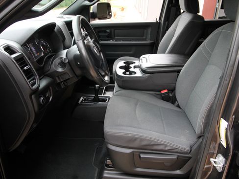 Used 2022 RAM 3500 Tradesman AWD/4WD image 20