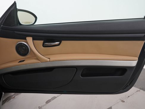 Used 2009 BMW M3 Convertible image 11